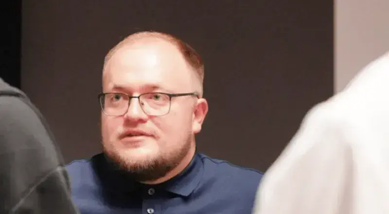 Oleksandr Grygoriev im Gespräch beim IT-Cluster Meetup München